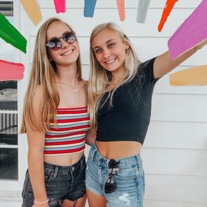 Meet your Posher, Mia